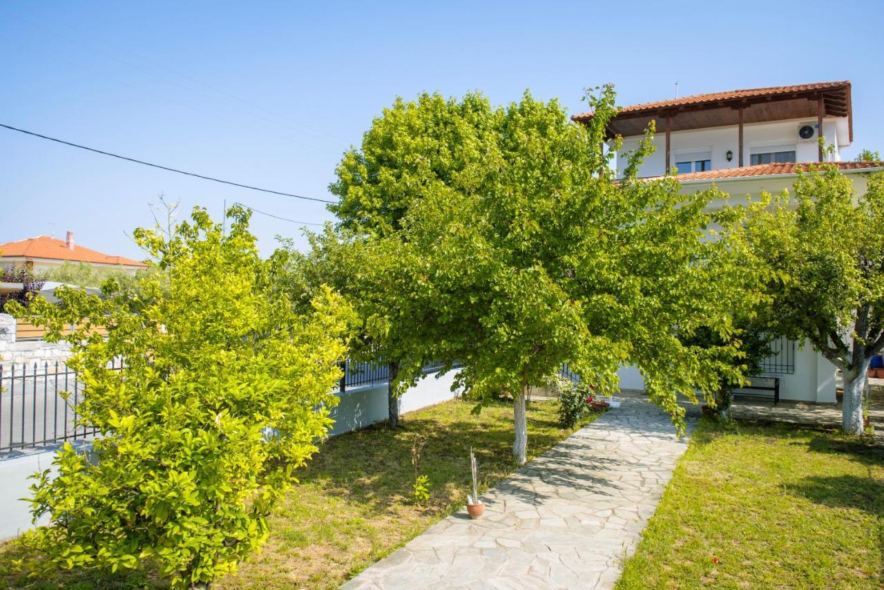 Ellie'S House Villa Неа Плагия Екстериор снимка