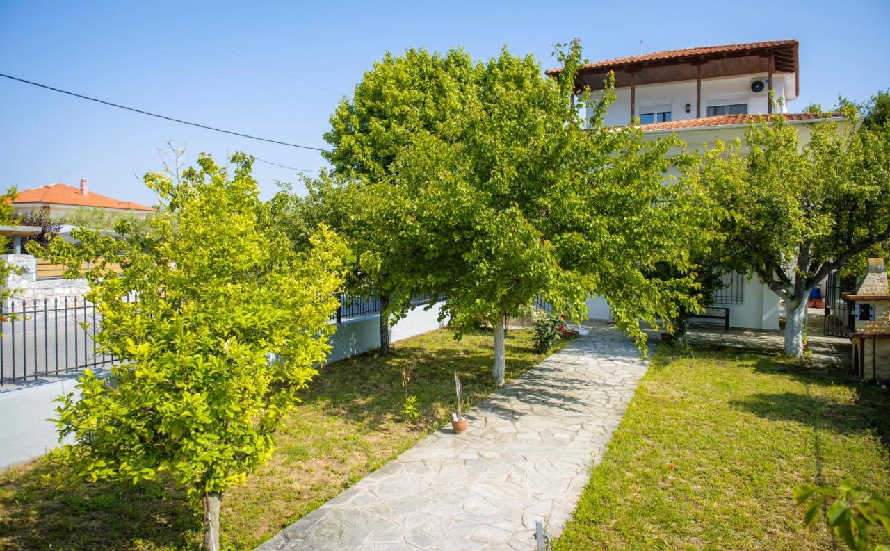 Ellie'S House Villa Неа Плагия Екстериор снимка
